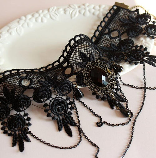 Black Lace Gemstone Choker Collar – Gothic Halloween Costume Necklace