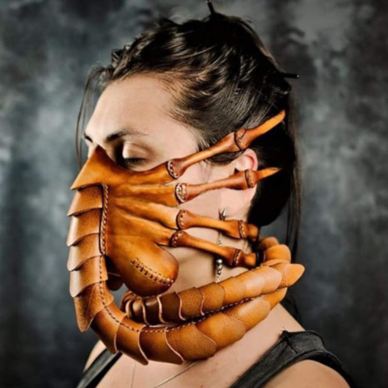 Scorpion Horror Half-Face Mask – Realistic Bug Halloween Cosplay Prop